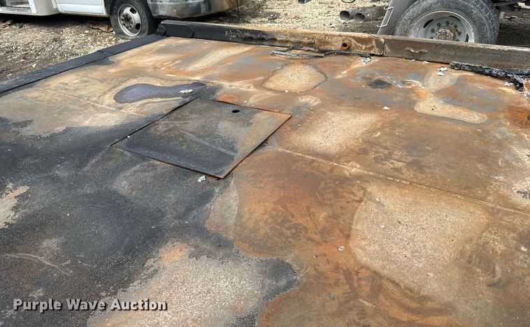 image for item EG6273 Deweze 684 hydraulic bale bed