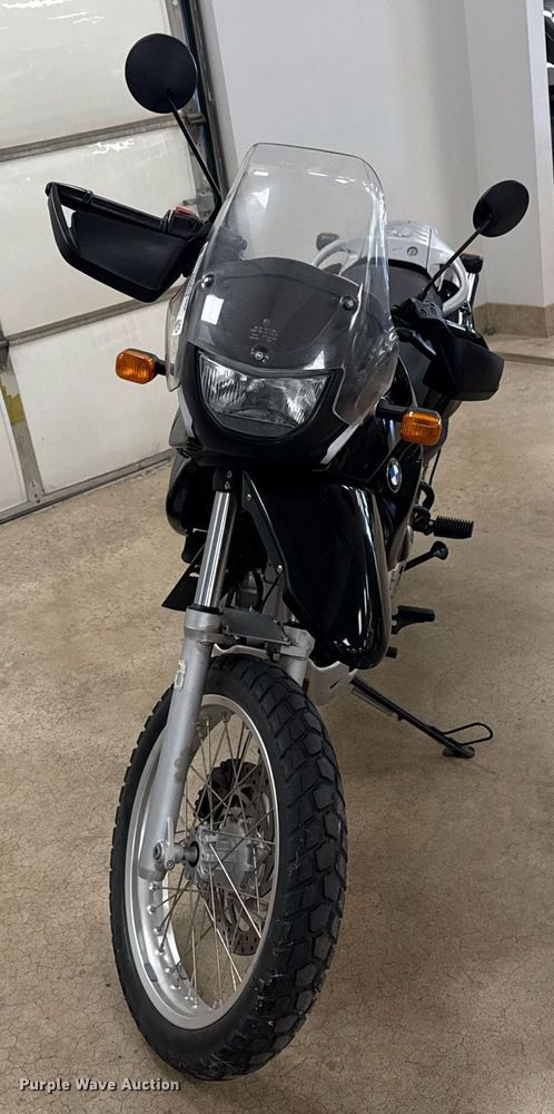 image for item EG8069 2002 BMW F 650 motorcycle