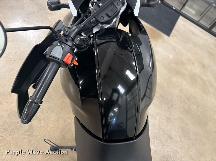 image for item EG8069 2002 BMW F 650 motorcycle