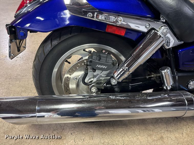 image for item EG8070 2002 Honda VTX1800C motorcycle