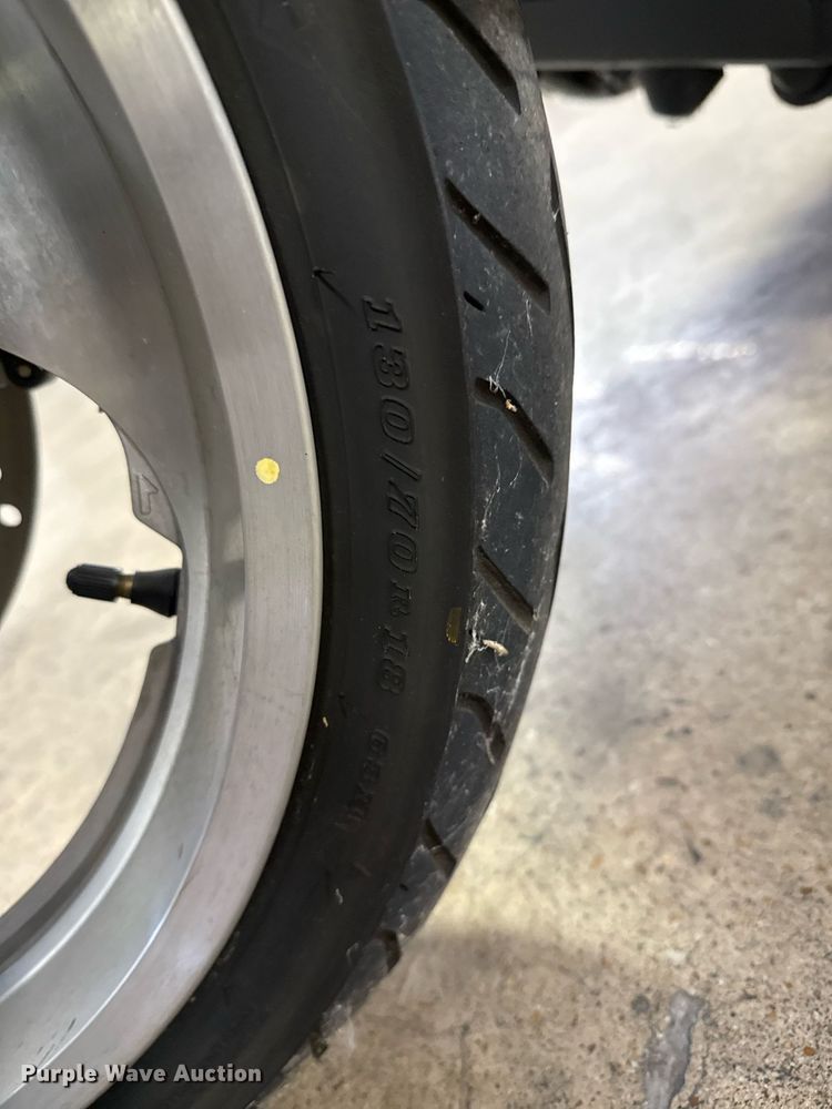 image for item EG8070 2002 Honda VTX1800C motorcycle