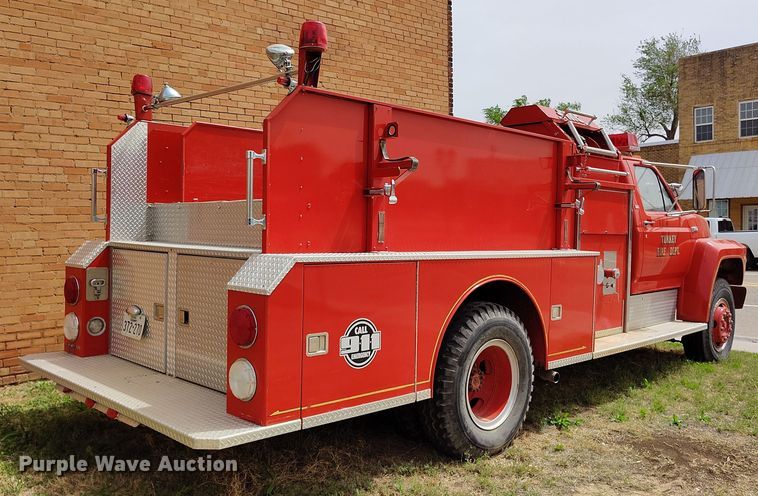 image for item EH0216 1980 Ford F700 pumper fire truck