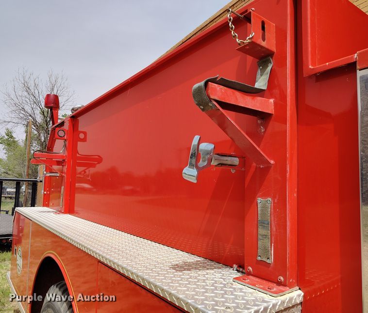 image for item EH0216 1980 Ford F700 pumper fire truck