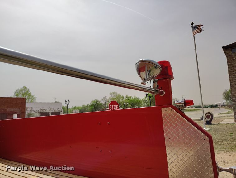 image for item EH0216 1980 Ford F700 pumper fire truck