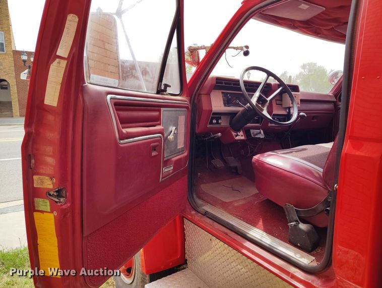 image for item EH0216 1980 Ford F700 pumper fire truck