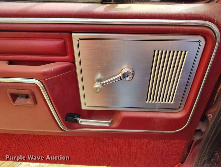 image for item EH0216 1980 Ford F700 pumper fire truck