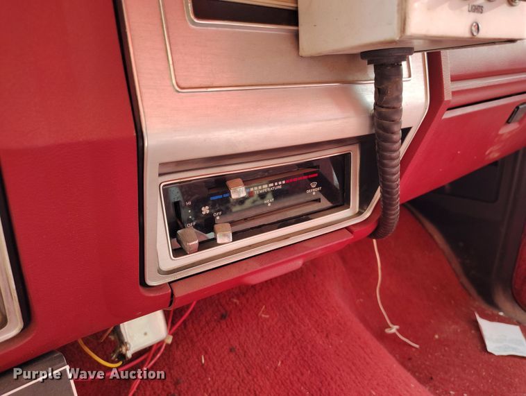 image for item EH0216 1980 Ford F700 pumper fire truck