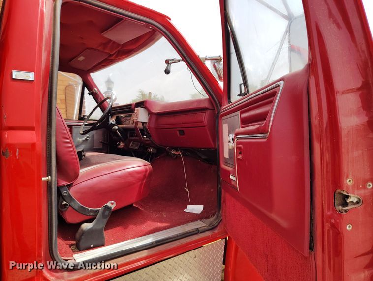 image for item EH0216 1980 Ford F700 pumper fire truck