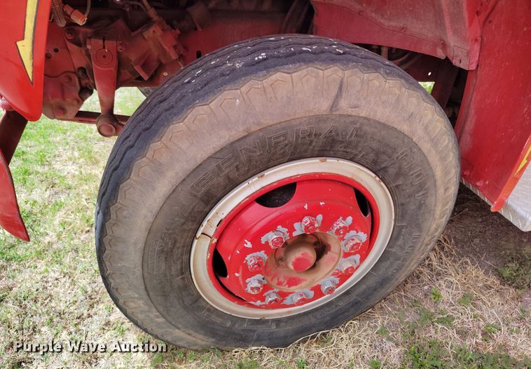 image for item EH0216 1980 Ford F700 pumper fire truck