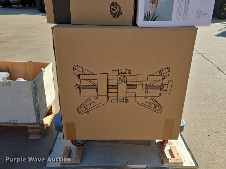 image for item EH8772 2024 Aston Technologies AWA-V9 wheel alignment machine