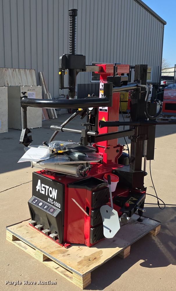 image for item EH8777 Tire machines