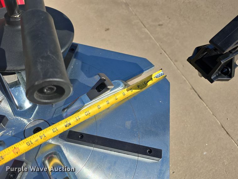 image for item EH8777 Tire machines