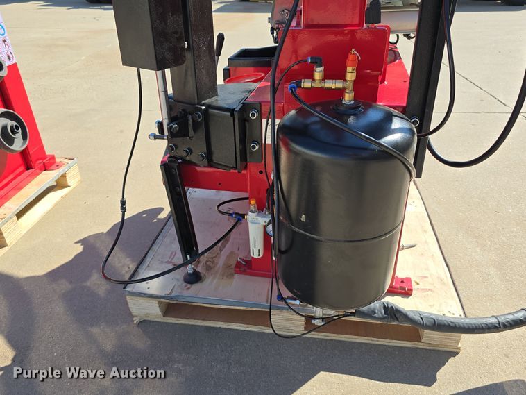 image for item EH8777 Tire machines