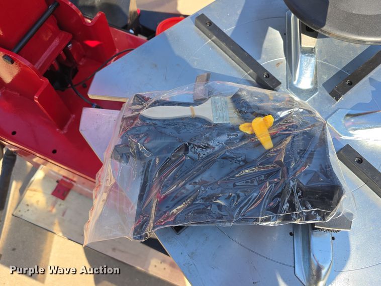 image for item EH8777 Tire machines