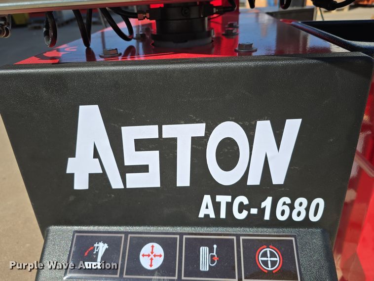 image for item EH8777 Tire machines