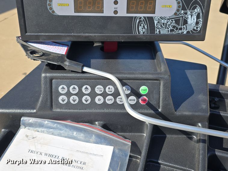 image for item EH8777 Tire machines