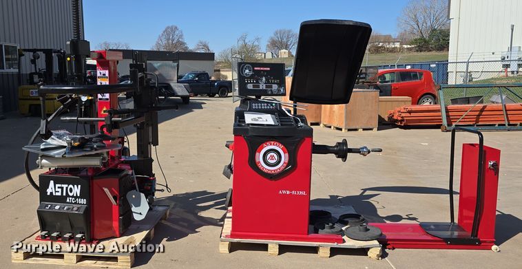 image for item EH8778 Tire machines