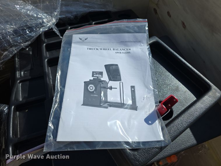 image for item EH8778 Tire machines