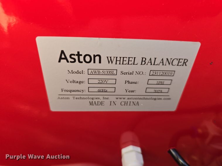 image for item EH8778 Tire machines