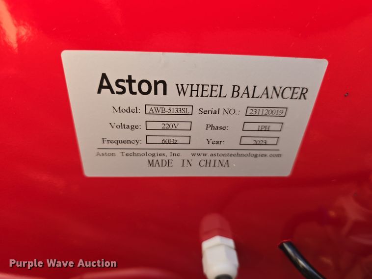 image for item EH8778 Tire machines