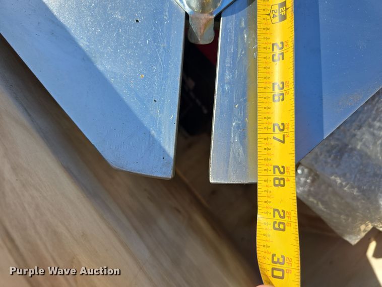 image for item EH8778 Tire machines