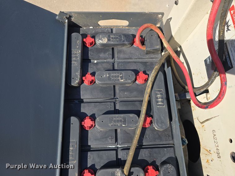 image for item EH8779 Crown PR3020-60 pallet jack