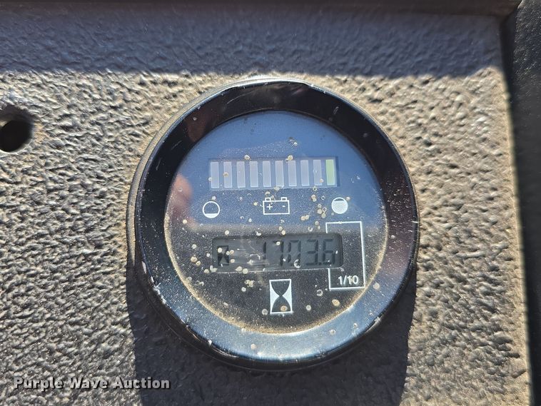 image for item EH8779 Crown PR3020-60 pallet jack