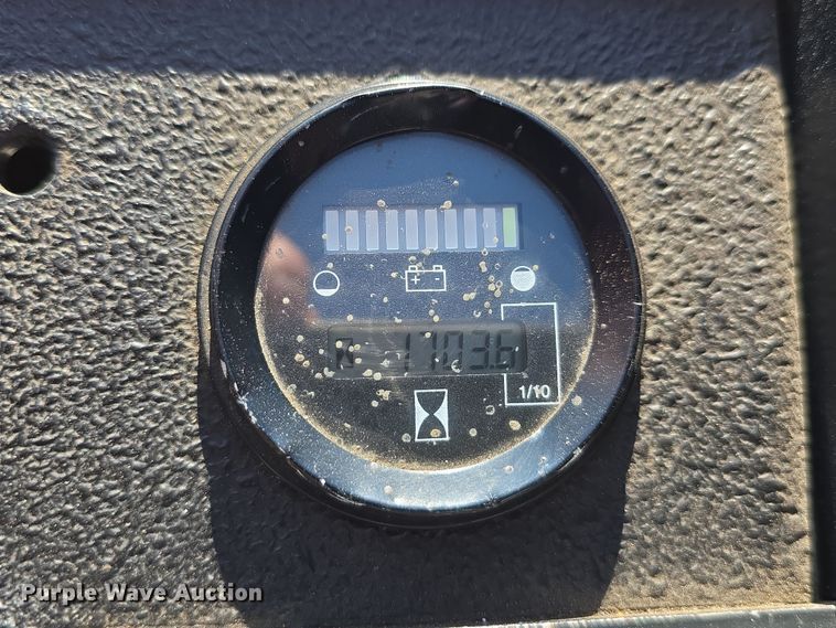 image for item EH8779 Crown PR3020-60 pallet jack