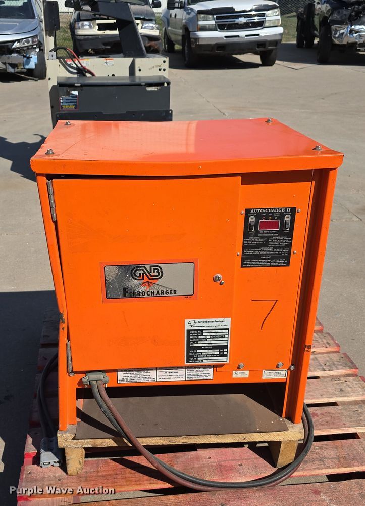 image for item EH8779 Crown PR3020-60 pallet jack