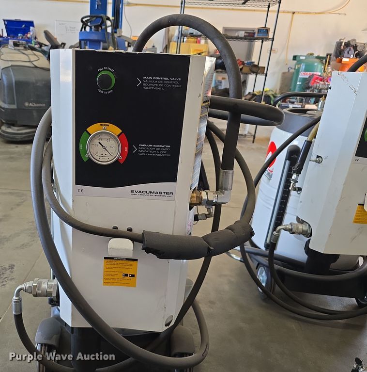 image for item EH8780 (4) Samson Evacumaster oil suction units