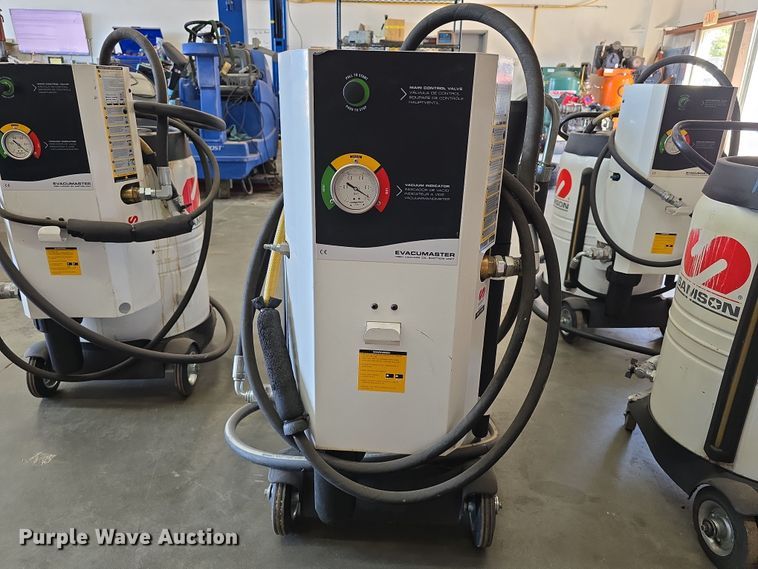 image for item EH8780 (4) Samson Evacumaster oil suction units