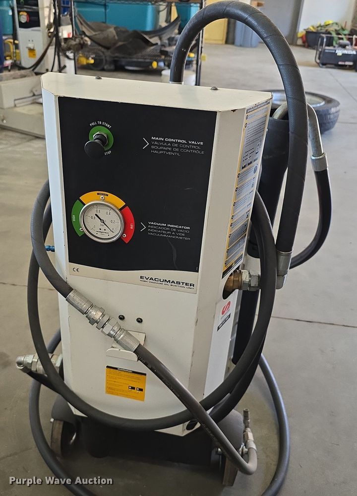 image for item EH8780 (4) Samson Evacumaster oil suction units