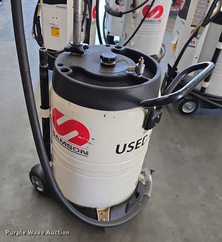 image for item EH8780 (4) Samson Evacumaster oil suction units