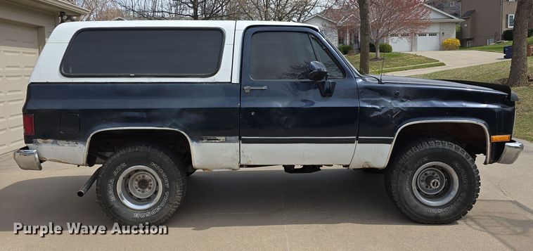 image for item EH8785 1989 Chevrolet Blazer SUV