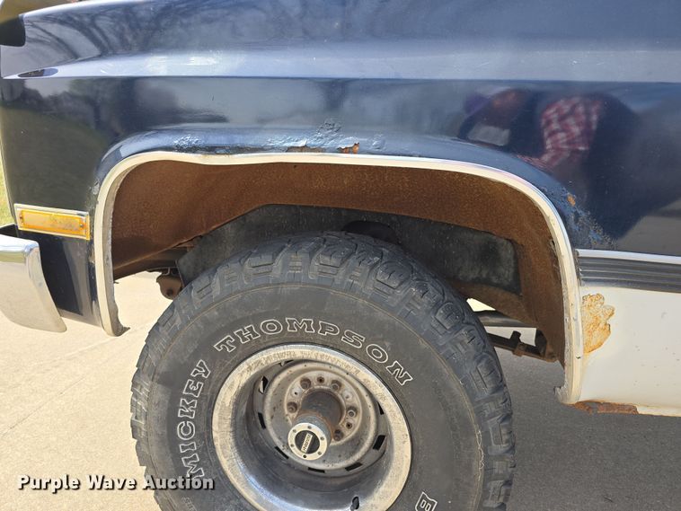 image for item EH8785 1989 Chevrolet Blazer SUV