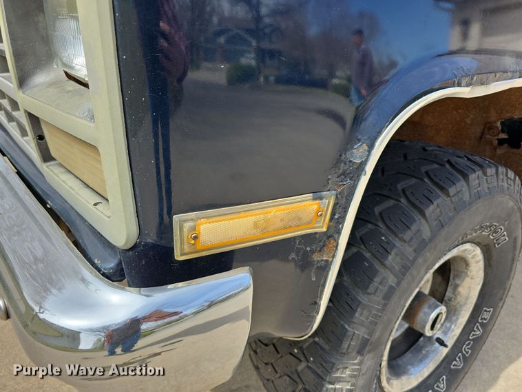 image for item EH8785 1989 Chevrolet Blazer SUV