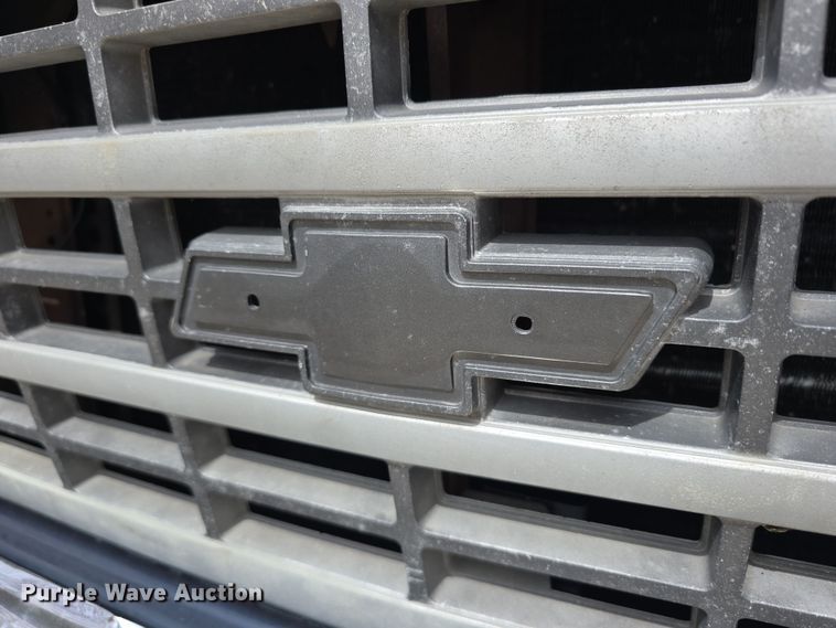 image for item EH8785 1989 Chevrolet Blazer SUV