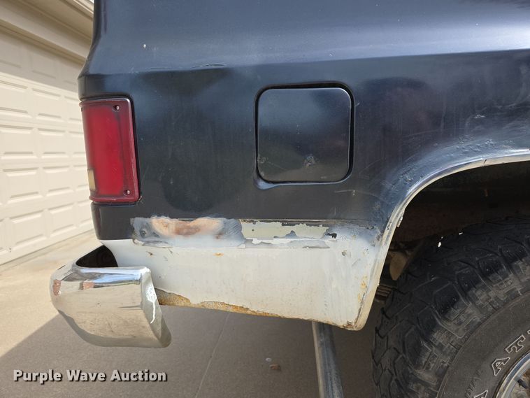 image for item EH8785 1989 Chevrolet Blazer SUV