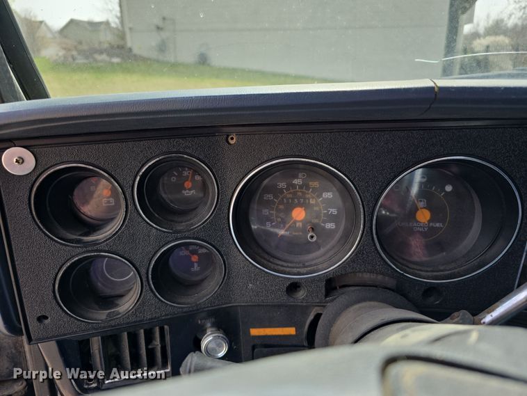 image for item EH8785 1989 Chevrolet Blazer SUV