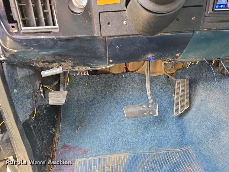 image for item EH8785 1989 Chevrolet Blazer SUV