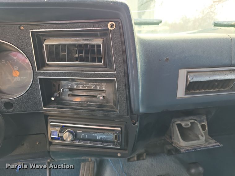 image for item EH8785 1989 Chevrolet Blazer SUV