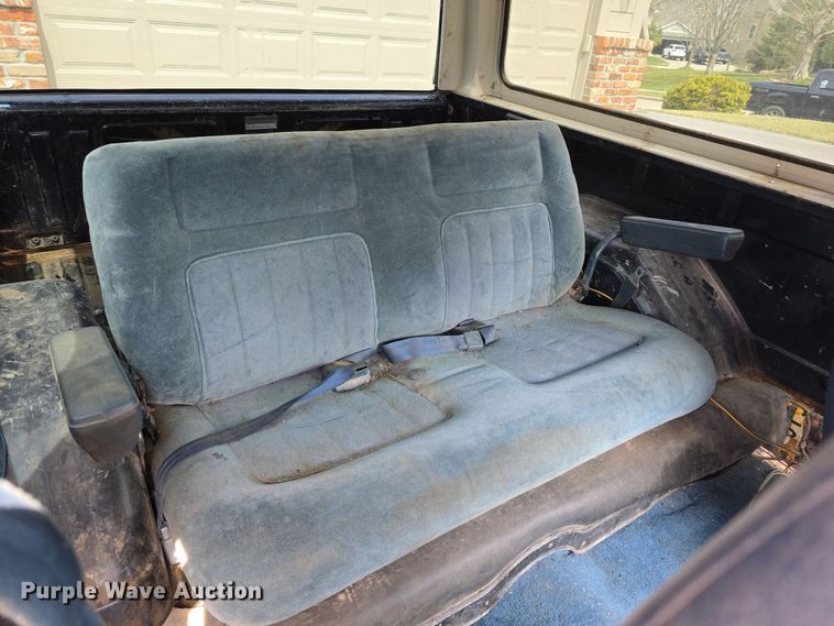 image for item EH8785 1989 Chevrolet Blazer SUV