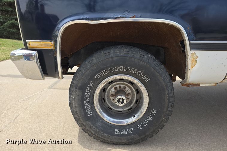 image for item EH8785 1989 Chevrolet Blazer SUV