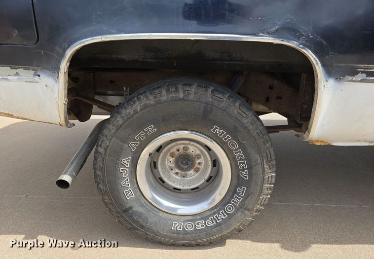 image for item EH8785 1989 Chevrolet Blazer SUV