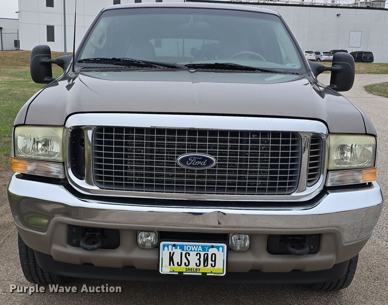 image for item EH8786 2002 Ford Excursion Limited SUV