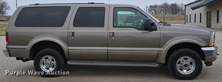 image for item EH8786 2002 Ford Excursion Limited SUV
