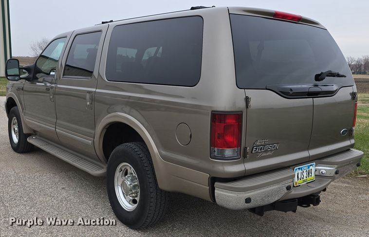 image for item EH8786 2002 Ford Excursion Limited SUV