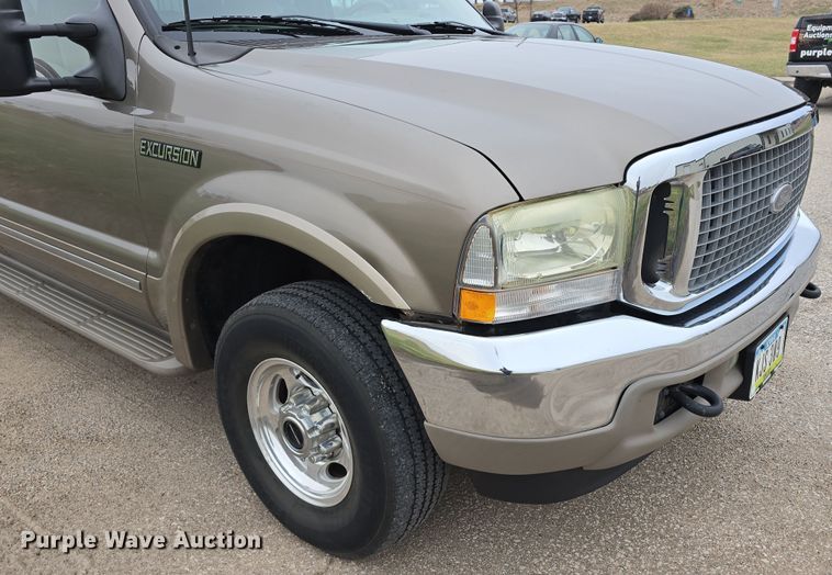 image for item EH8786 2002 Ford Excursion Limited SUV