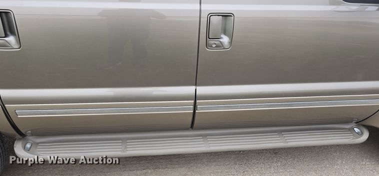 image for item EH8786 2002 Ford Excursion Limited SUV