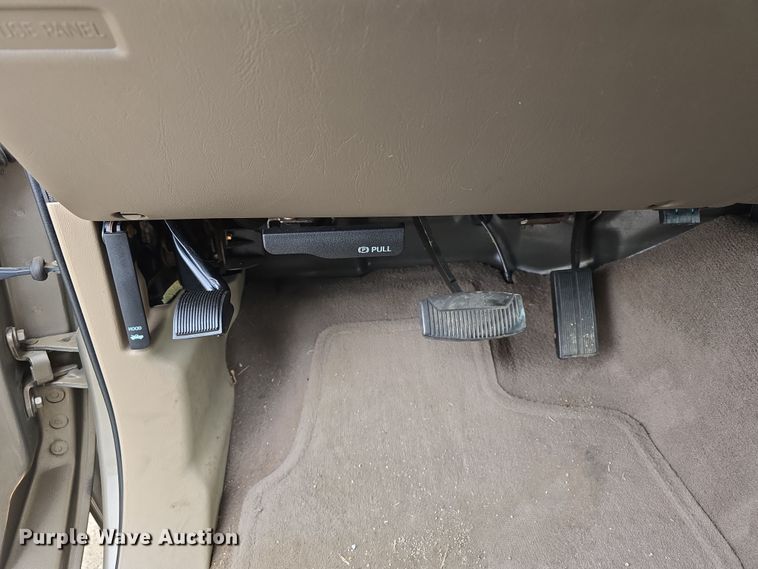 image for item EH8786 2002 Ford Excursion Limited SUV